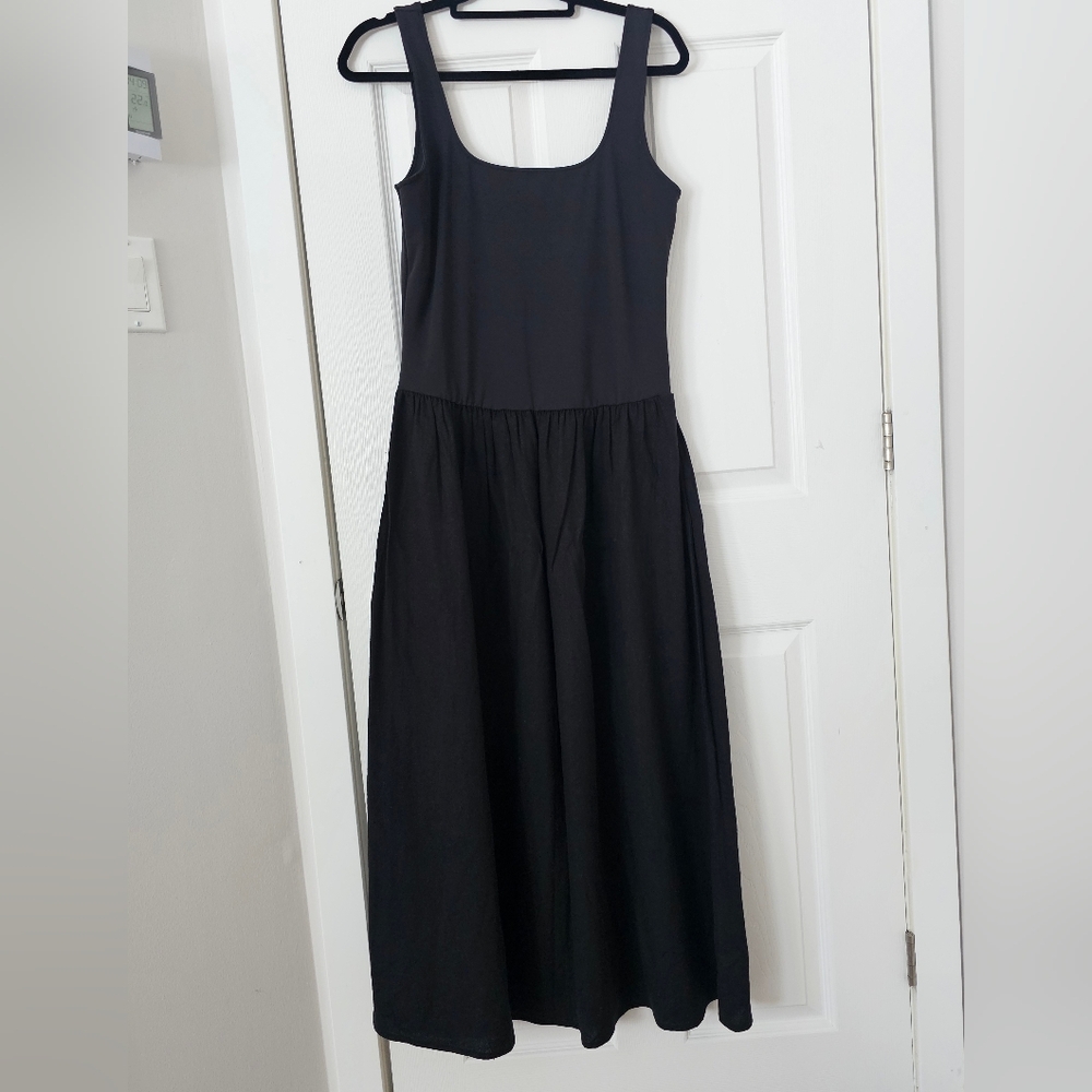 Donna Karan Elegant Black Sleeveless Maxi Dress
